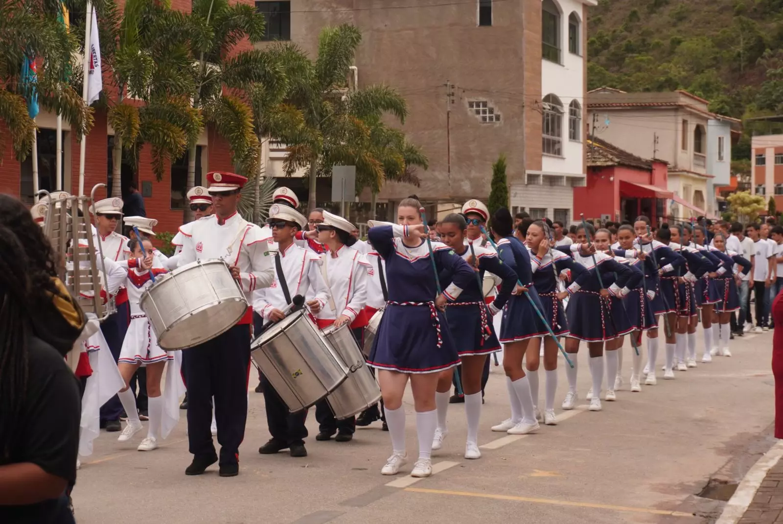 Ewbank da Câmara celebra Dia da Proclamação da República com Desfile Cívico